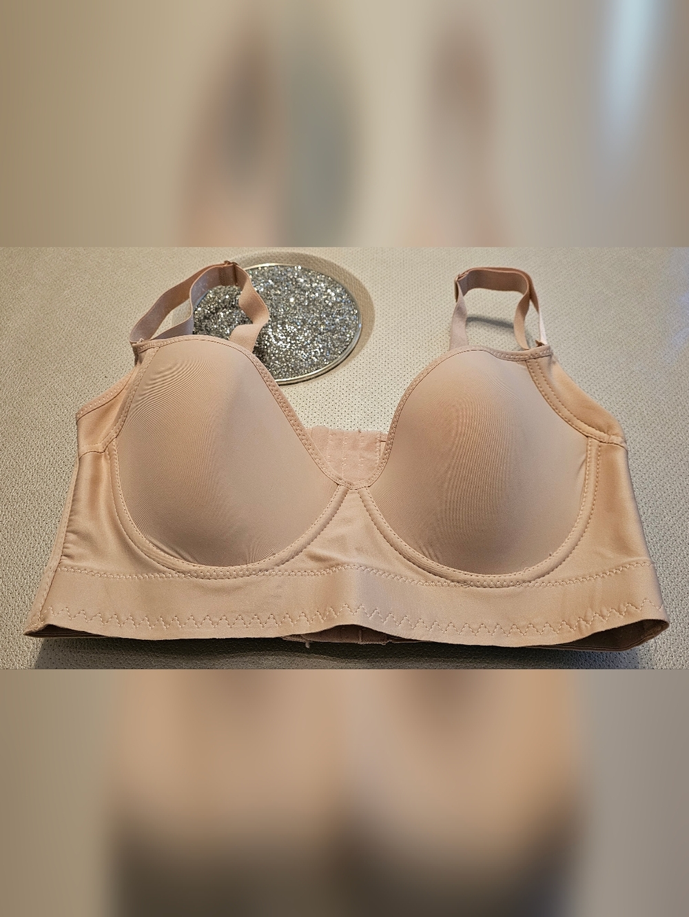Women’s Deep Cup Push-Up Bra – Full Coverage, Seamless, Back Smoothing
